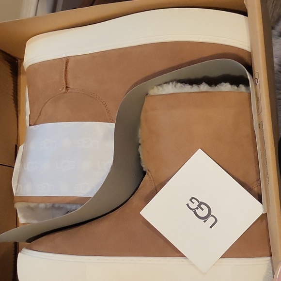 Ugg boots - Picture 8 of 8